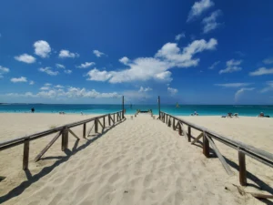 Read more about the article Turks and Caicos: A Perfect Island Getaway